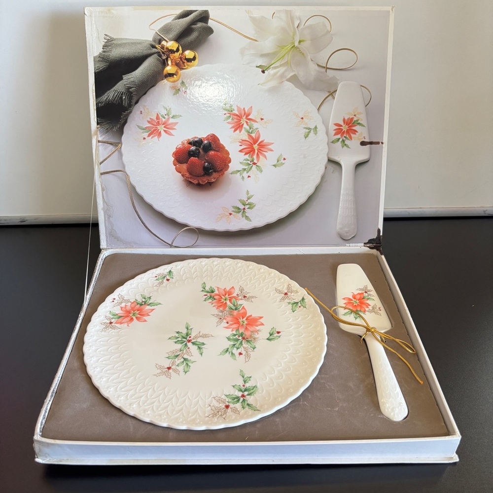 Mikasa Bone China Cake Plate & Cake Server Platter Poinsettia 11" Made in Japan